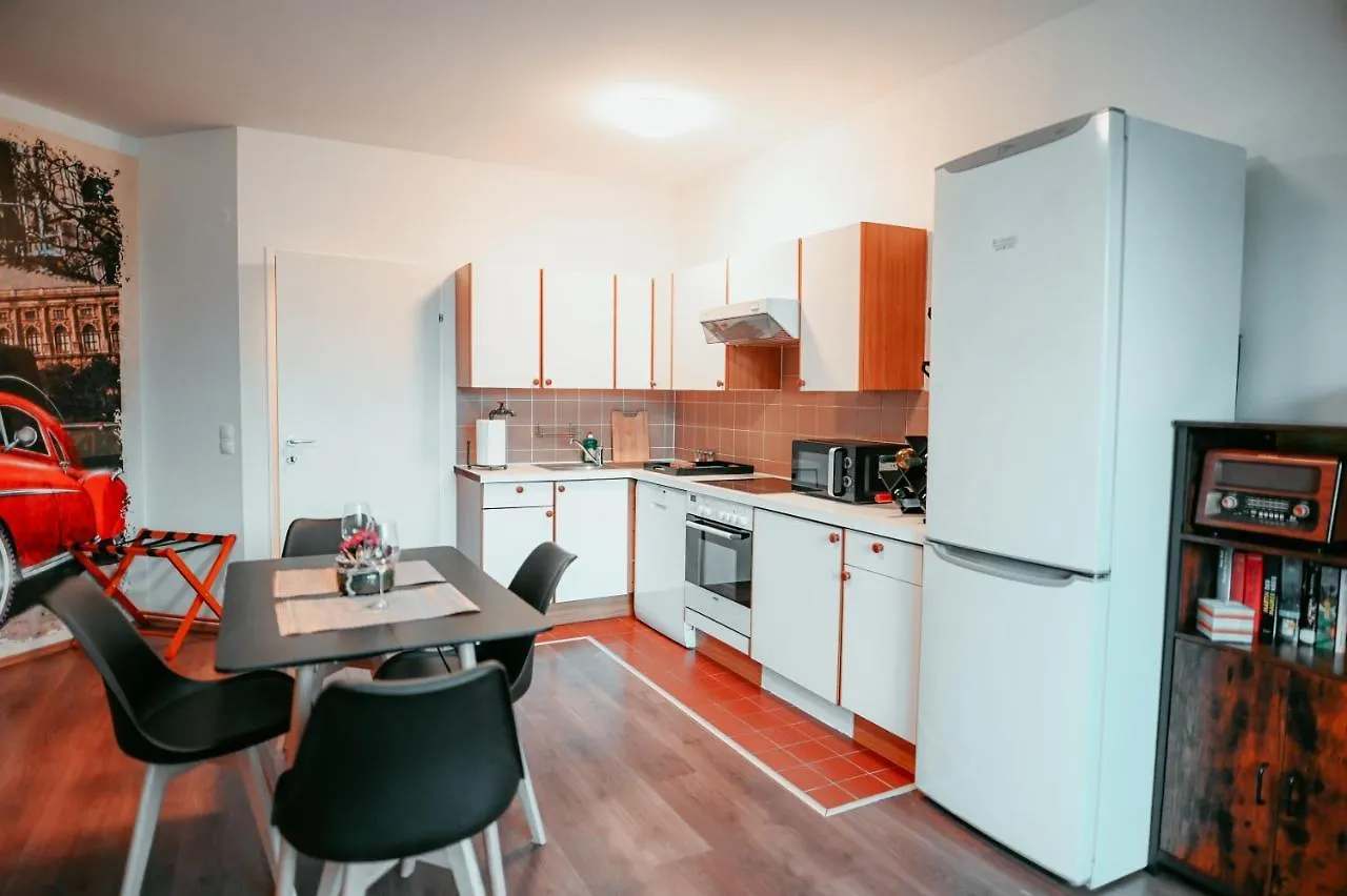 Vienna Shopping Center 14 Apartment