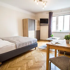 Kroellgasse I Contactless Check-in Viena