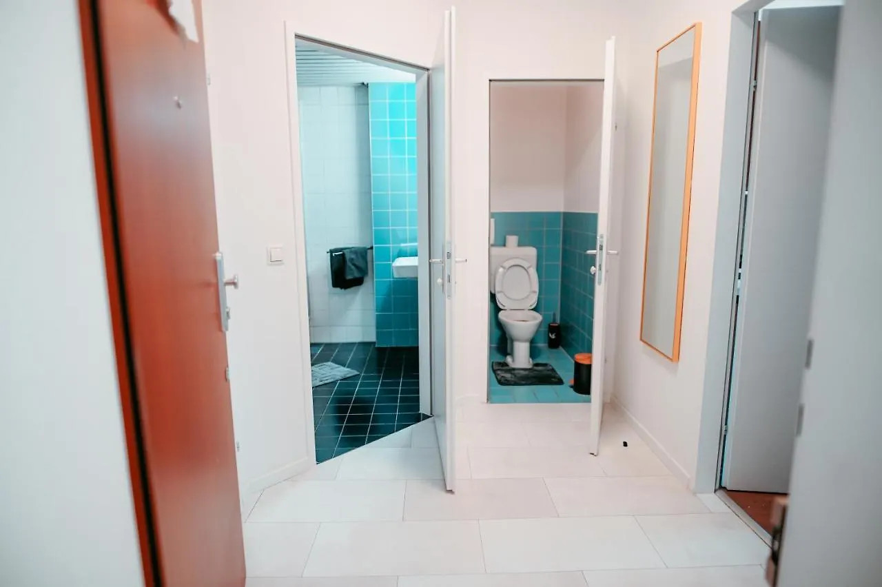 Vienna Shopping Center 14 Apartment 0*,